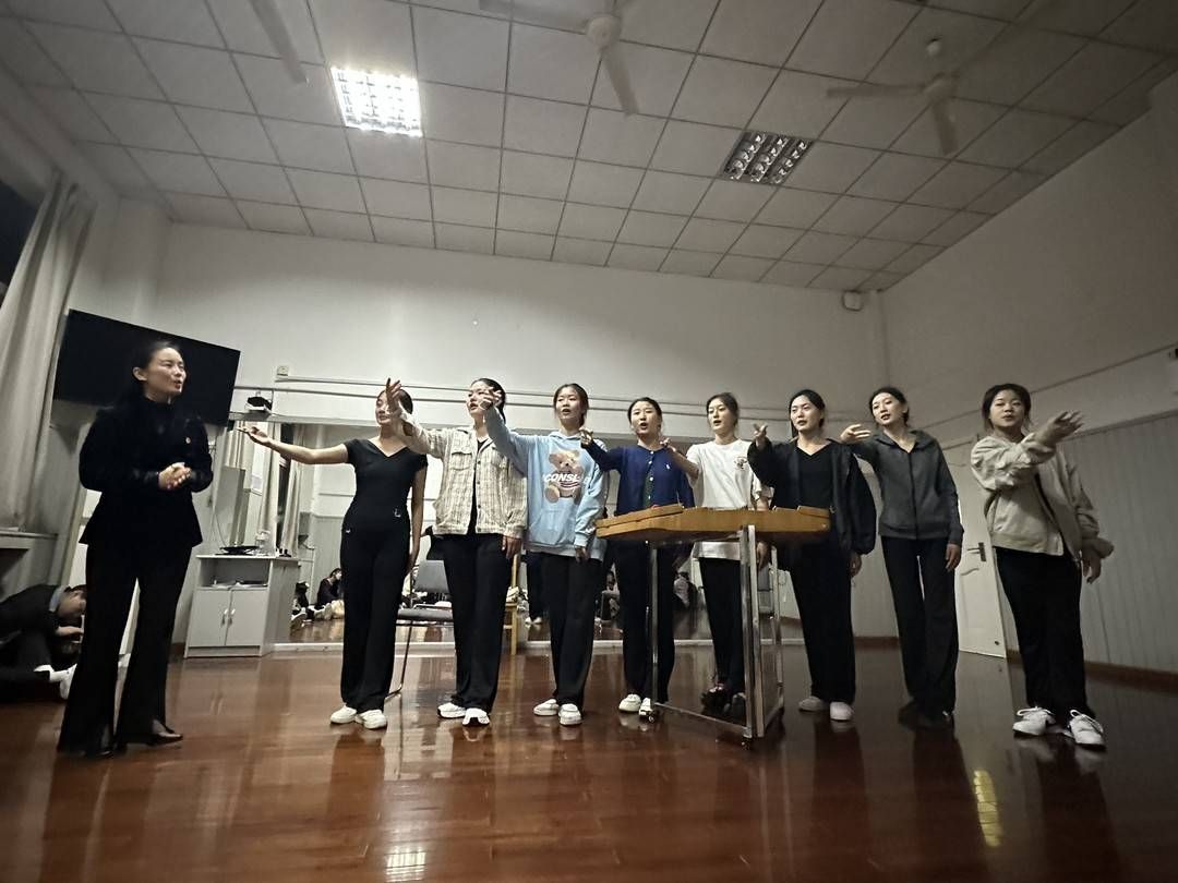 说明: https://imgcdn.hanfenghao.com/8093_1697005802000.jpg?imageMogr2/auto-orient/thumbnail/1080x%3E/strip/quality/95/ignore-error/1|imageslim